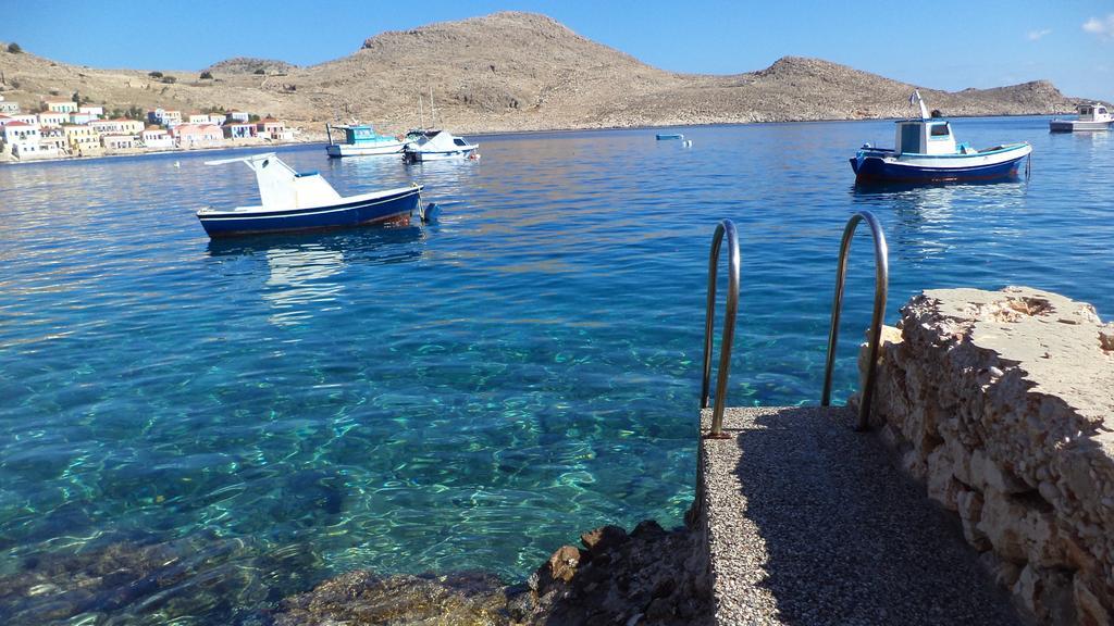 Villa Skiadeni Chalki Town Rum bild
