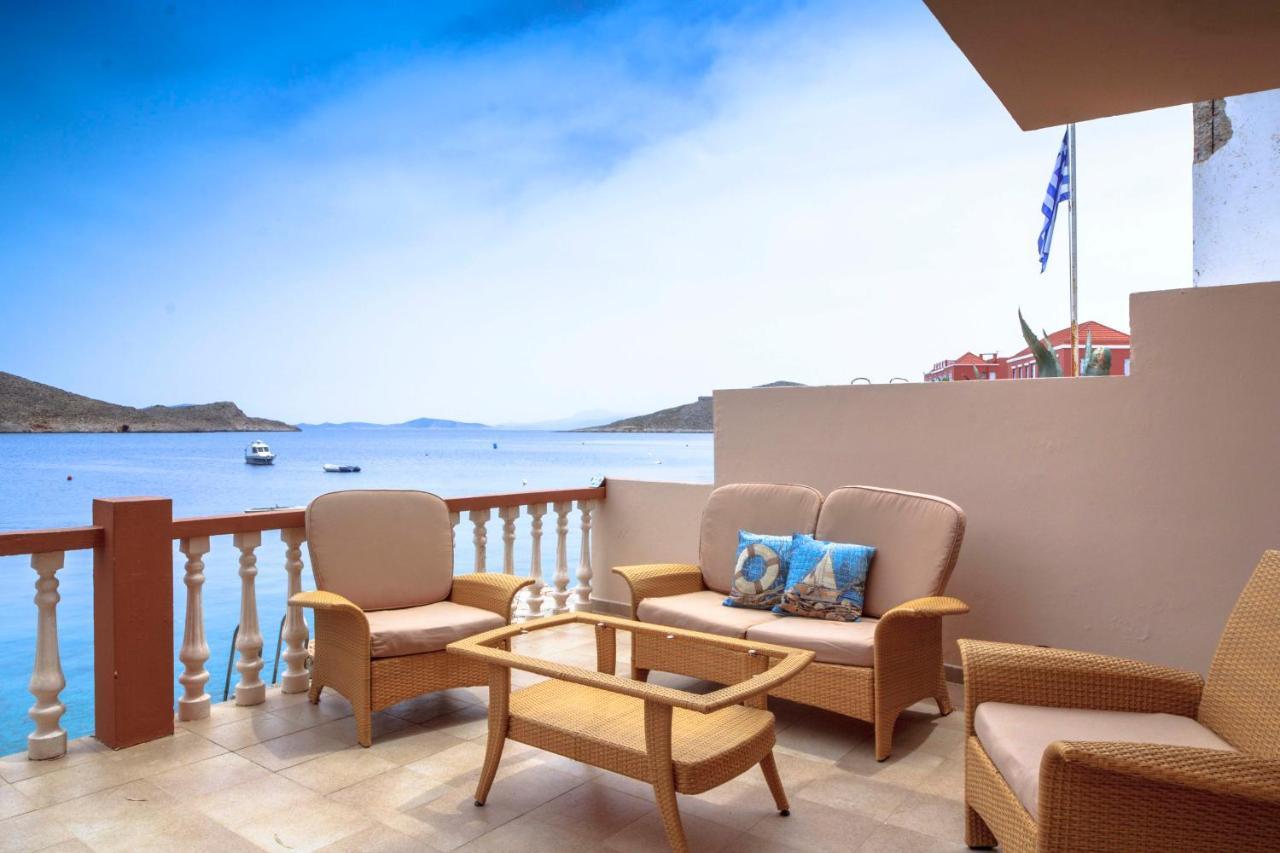 Villa Skiadeni Chalki Town Exteriör bild