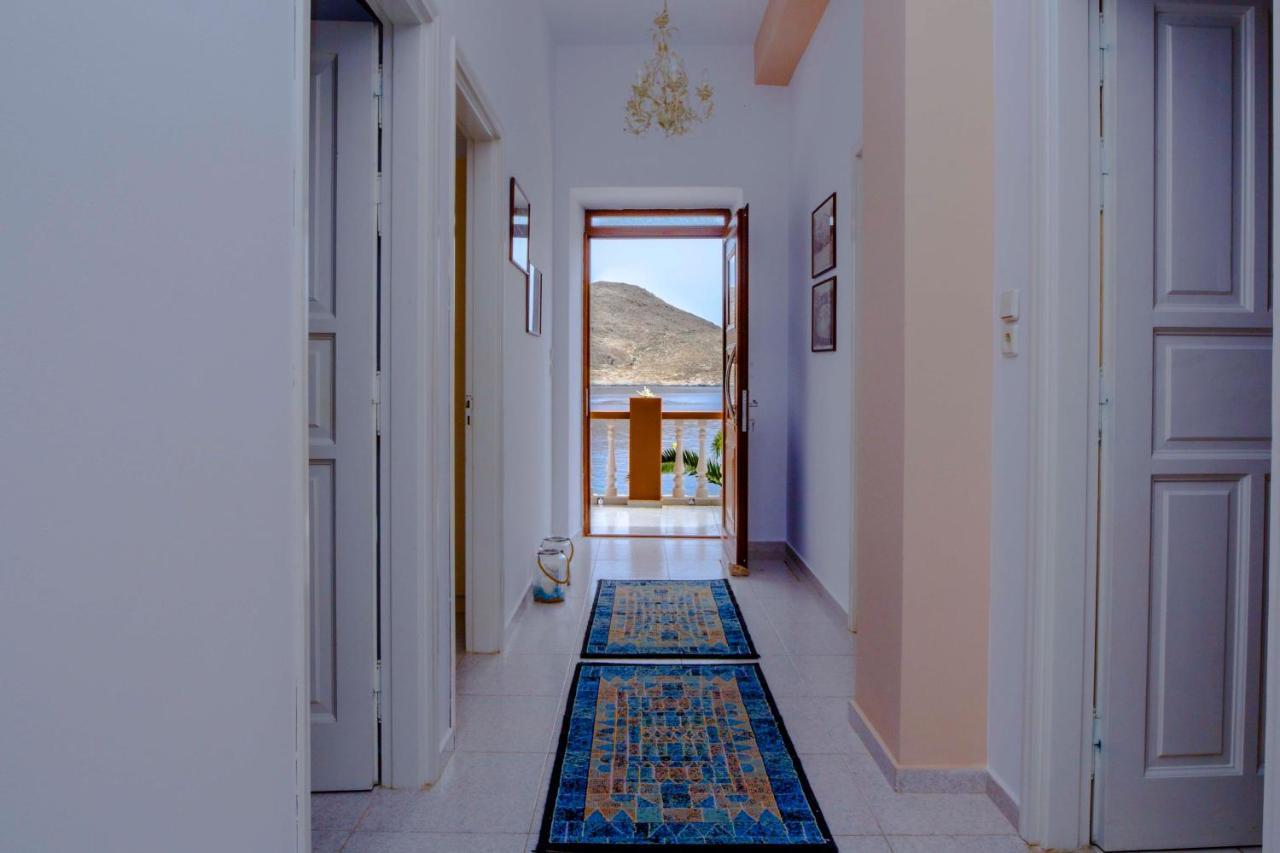 Villa Skiadeni Chalki Town Exteriör bild